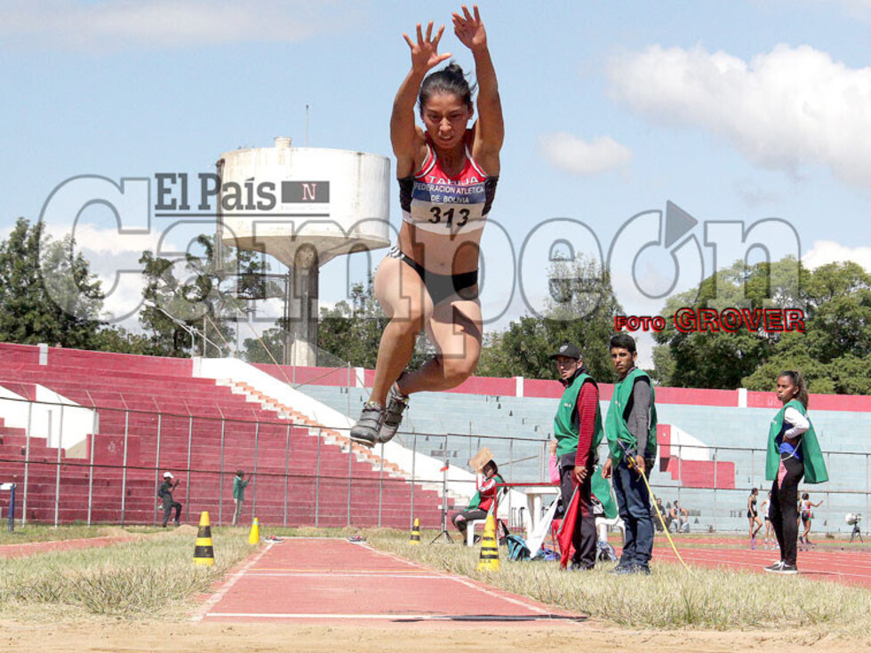 Tarija deslumbra en la prueba de salto triple