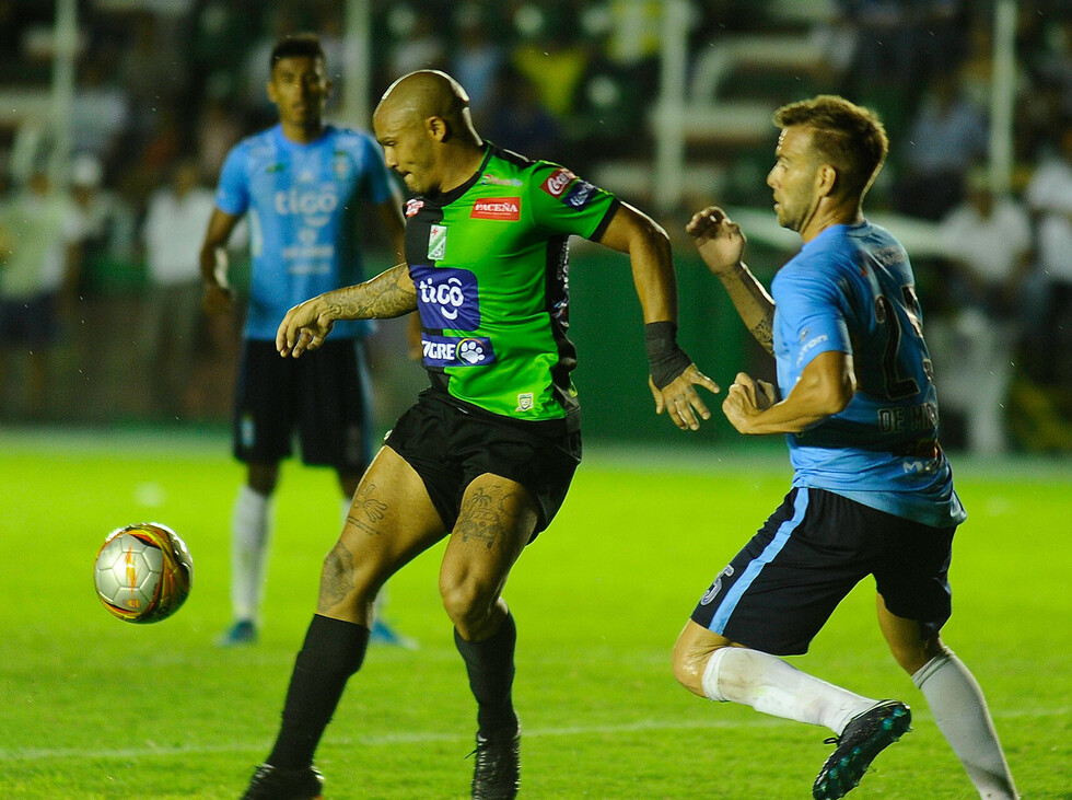 Blooming gana el clásico en tiempo de descuento