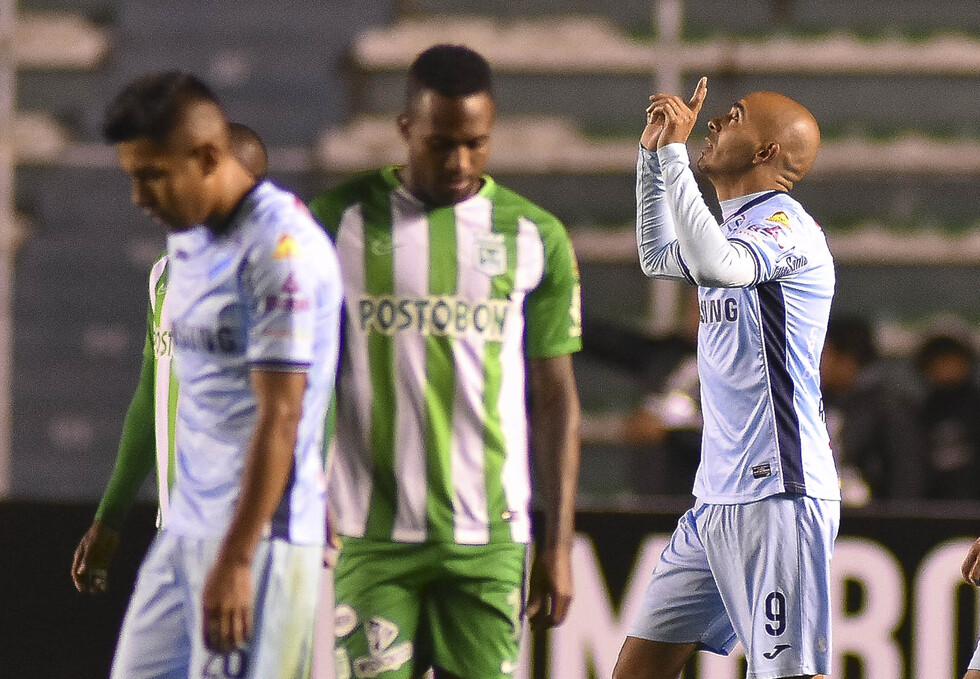 Bolívar gana y da pelea en su grupo de Libertadores