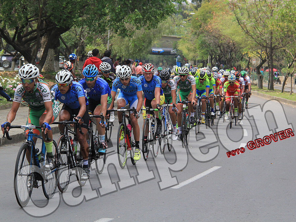 Inicia la Vuelta “Terruño” a la Vendimia de Ciclismo