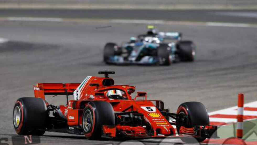 Vettel refuerza su liderato tras resistir ataque final de Bottas