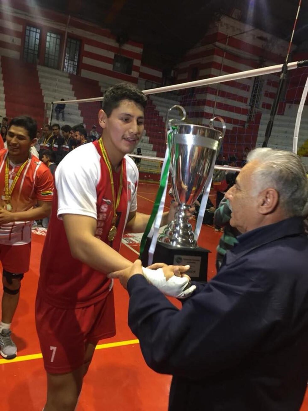 Tres tarijeños en la selección mayor de voleibol