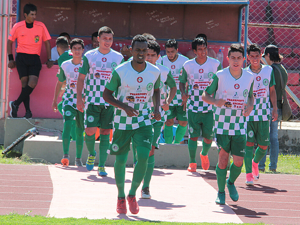 Petrolero e Industrial rinden exámenes hoy