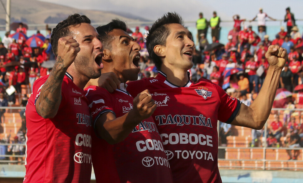 Wilstermann saca adelante un partido con mucha autoridad