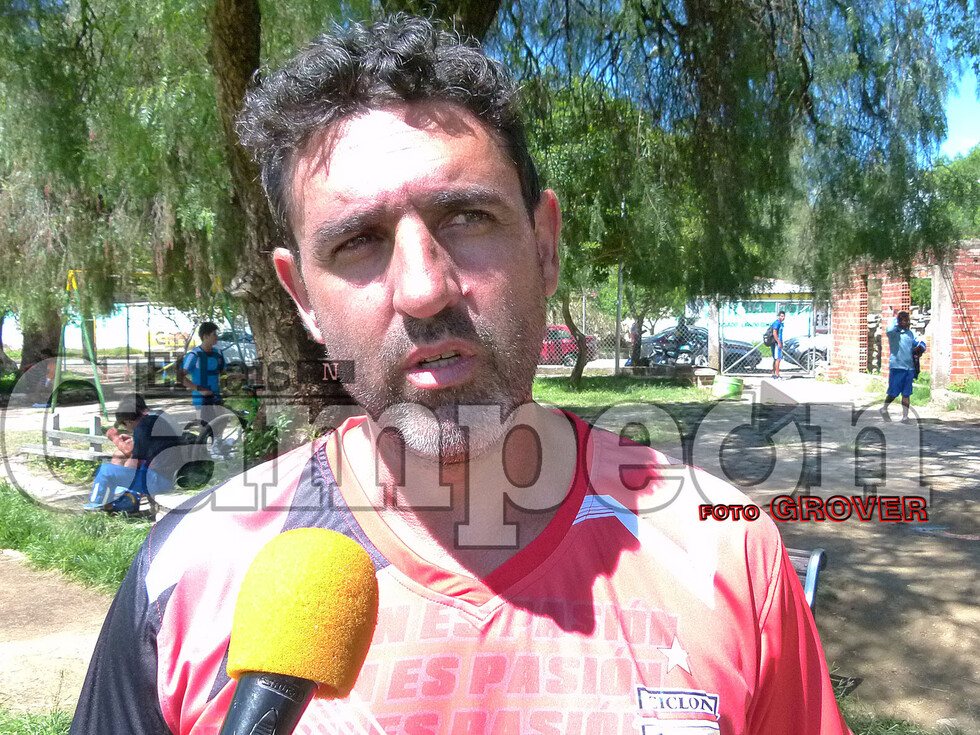 “Álvaro Espíndola es un jugador picante que pelea cada pelota”