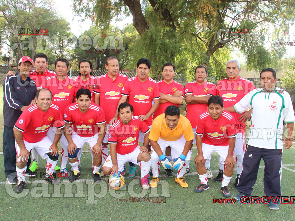 POSTALES DE UN NUEVO TORNEO DE LA MUTUAL DE EX FUTBOLISTAS