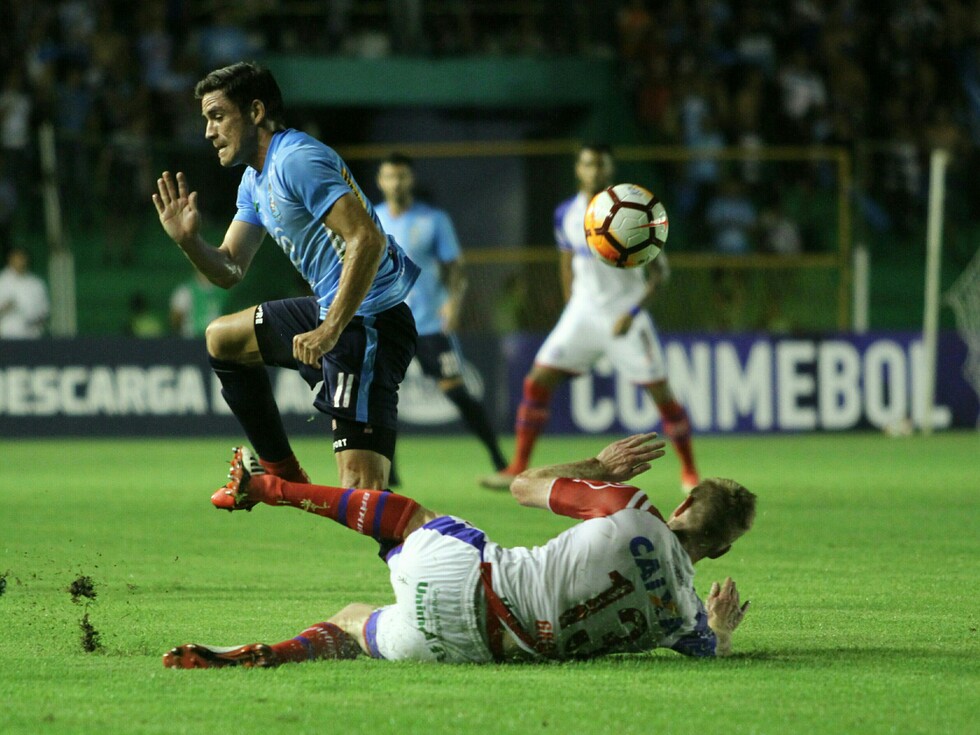 Blooming viaja a Bahía para poder defender su diferencia