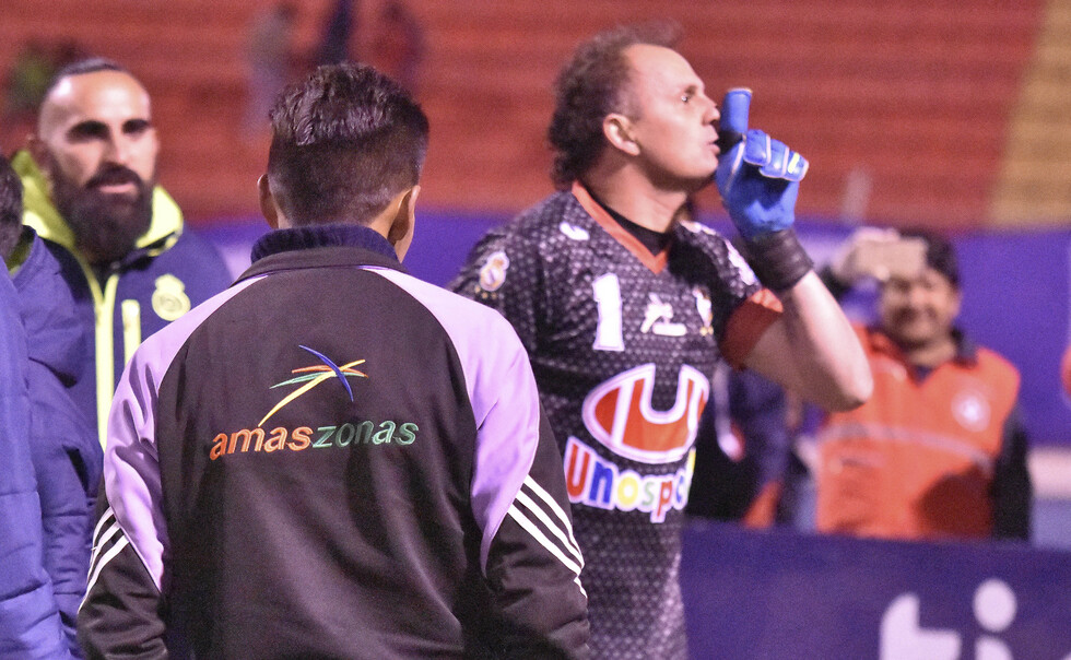 Real Potosí elimina a Royal Pari y va a la final