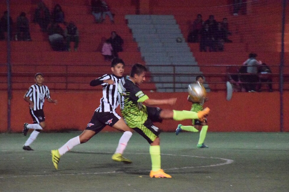 Técnica venció a 15 de Abril en atractivo duelo