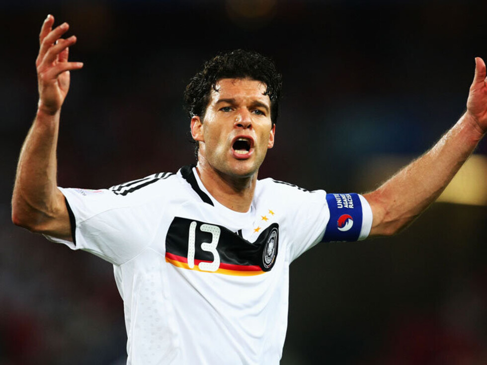 Ballack le fue con todo a Neymar, además criticó a Messi