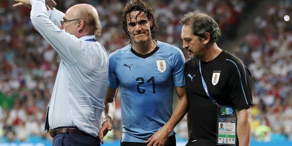 Las tres opciones que maneja Uruguay para suplir a Cavani
