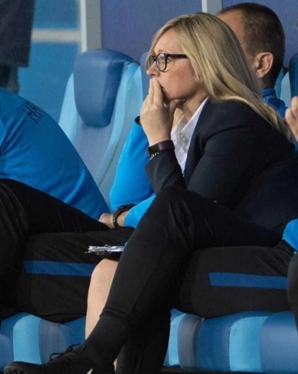 Iva Olivari, la única mujer en el banco de suplentes