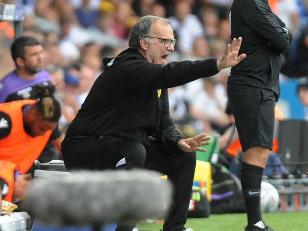 Bielsa inicia con triunfo dentro de la segunda categoría inglesa