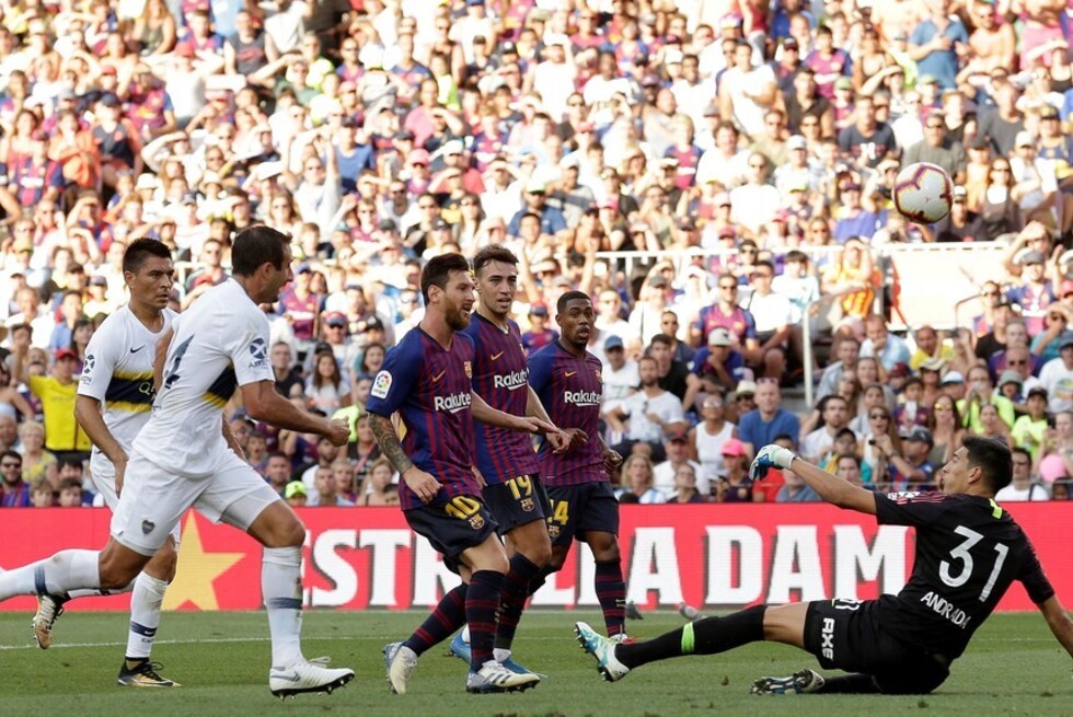 Con una ‘joya’ de Messi, el Barcelona goleó a Boca