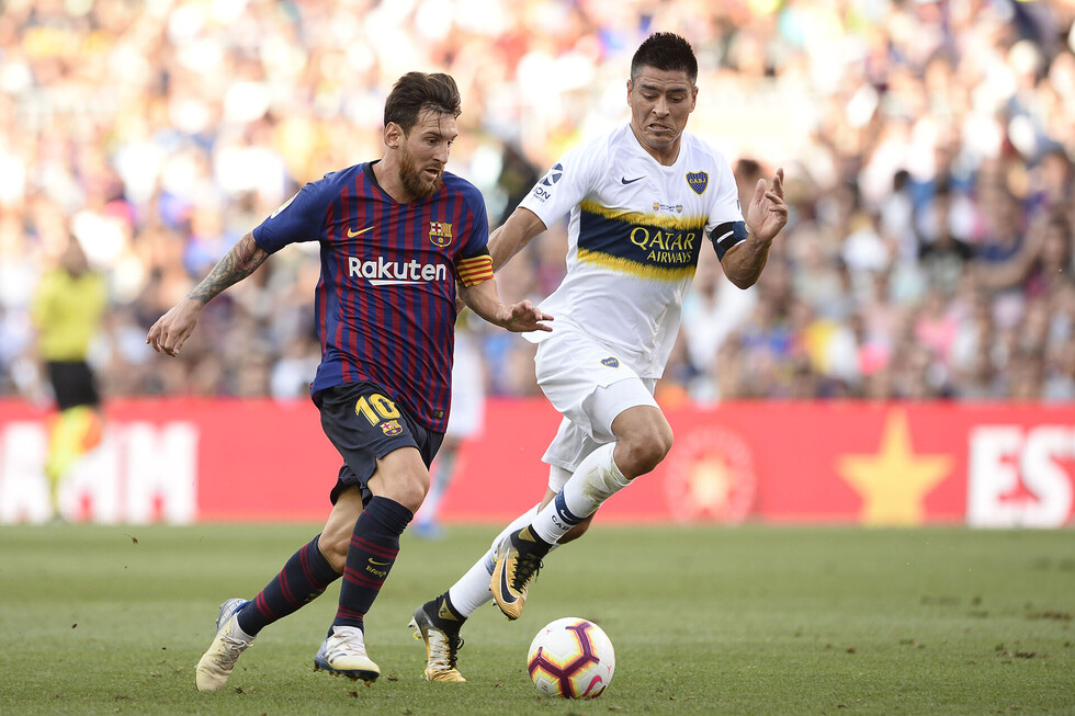 El Barça entra  en acción en el fútbol español