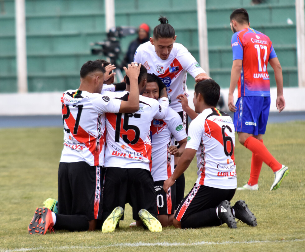 Nacional consigue tres puntos de oro frente a Universitario