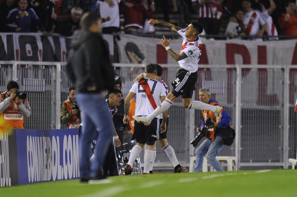 River jugó el partido perfecto y dejó a Racing en el camino