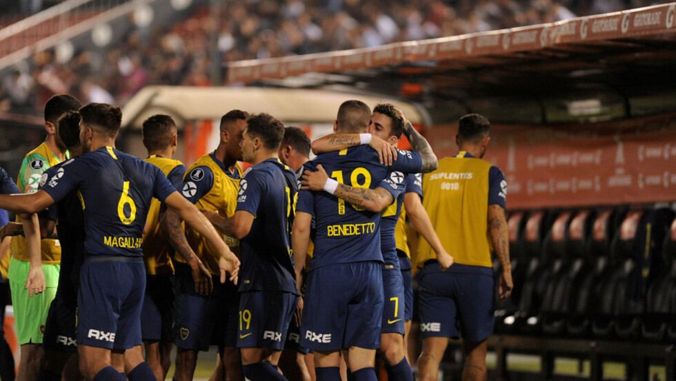 Boca avanza con un ataque que asusta y una defensa endeble