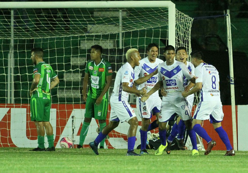 San José sorprendió a Oriente Petrolero en su propio reducto