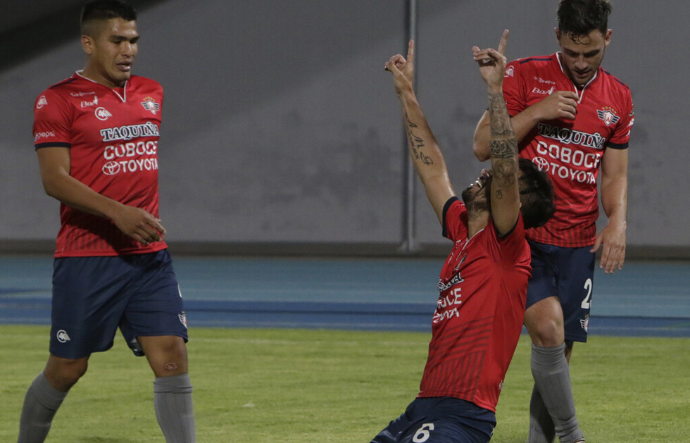 Wilstermann goleó a Aurora con un Lucas De Souza descollante