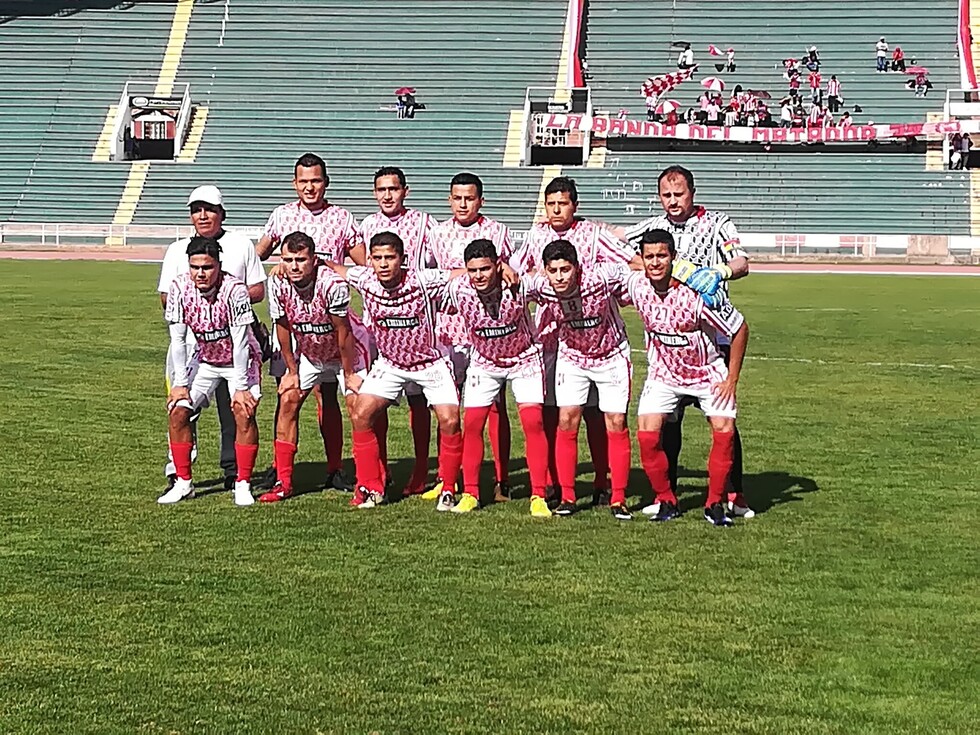 Independiente derrota a Petrolero en Sucre