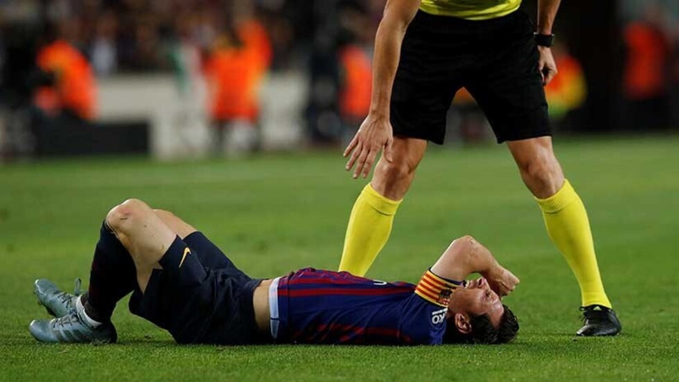 VIDEO, FOTOS: Messi sale lesionado tras una escalofriante caída