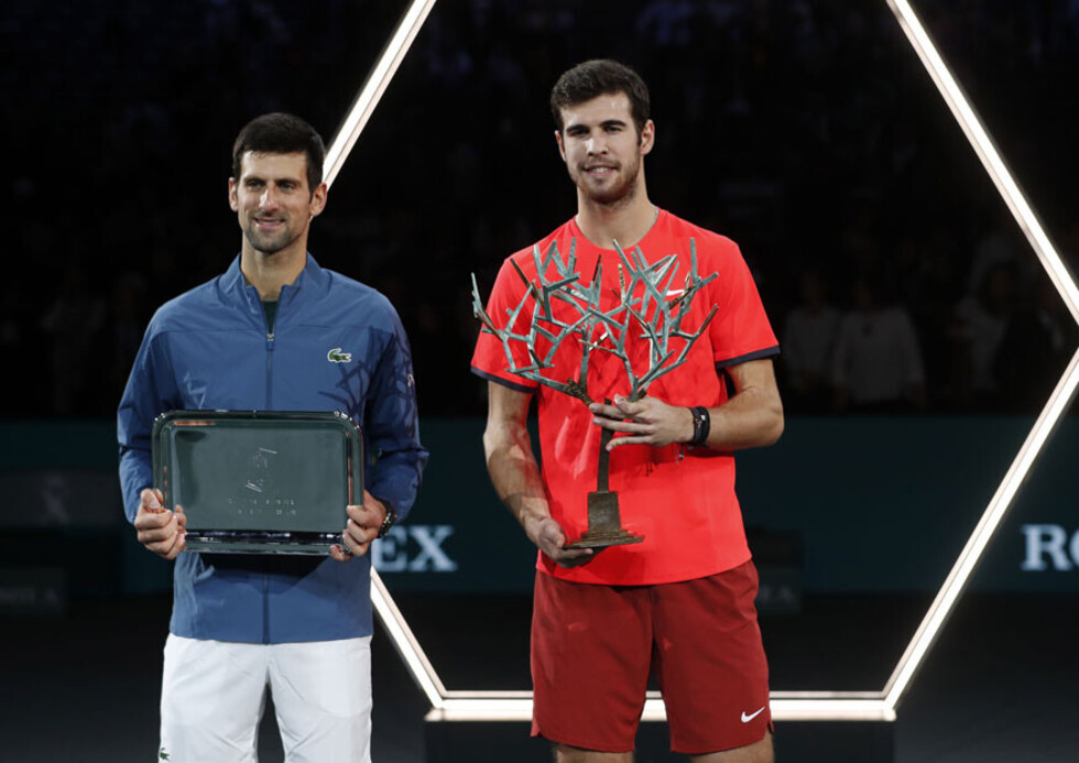 Khachanov detiene a Djokovic en París y suma su primer Masters