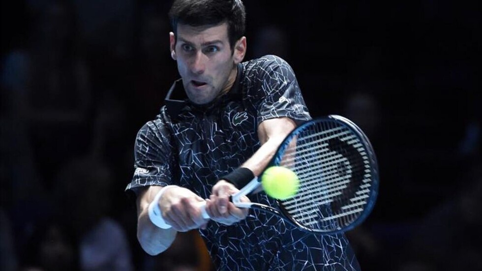 Djokovic hace tambalear a Isner y Zverev reacciona frente a Cilic