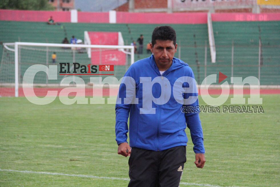 Horacio Pacheco: “Esperamos que el arbitraje no incida en el trámite del partido”