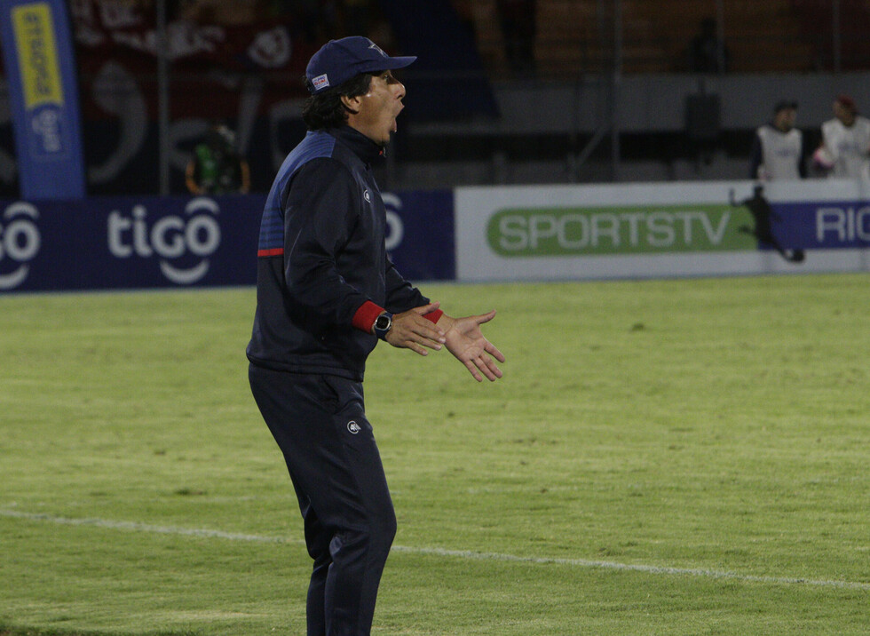Peña tiene los días contados en Wilstermann