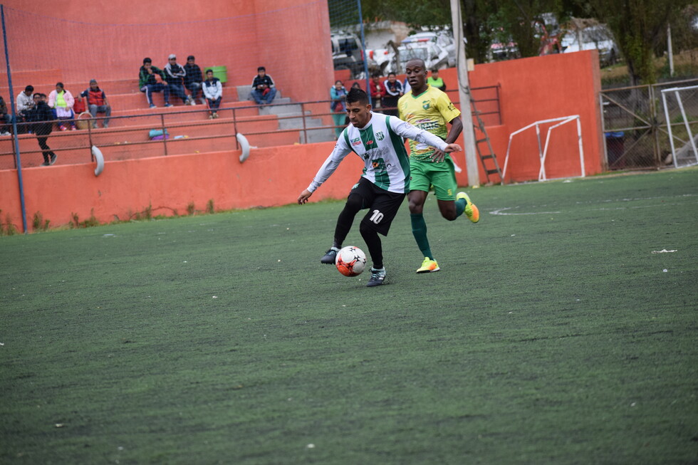 Senac y Bermejo se miden por el primer puesto del Clausura