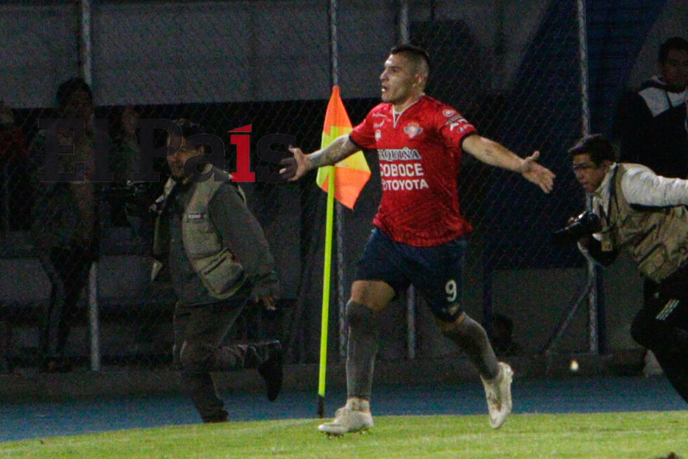 Wilstermann supera a Bolívar y lo deja en una mala posición