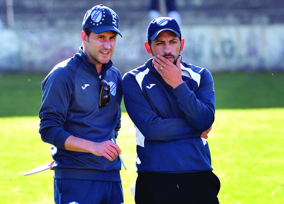 Walter Flores regresa como campeón del fútbol chileno