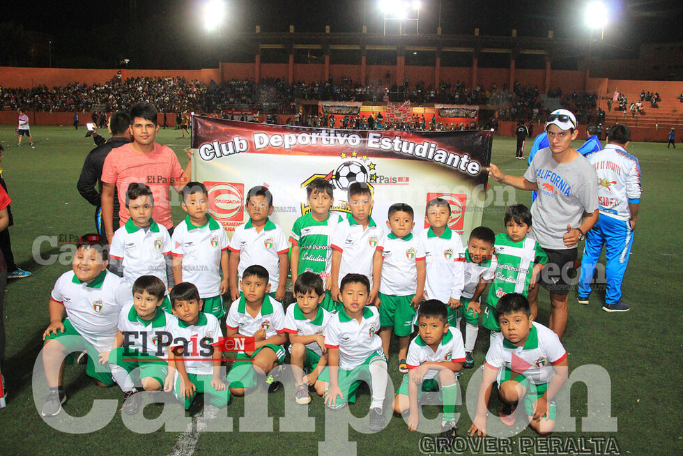 Postales de la inauguración de la Copa Tarija La Linda