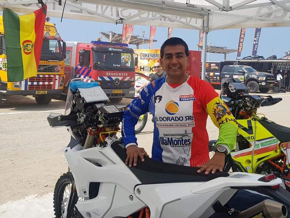 Nueve pilotos  bolivianos presentes en Perú