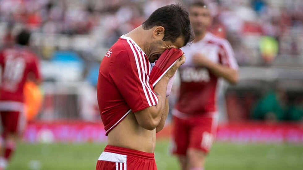 La lesión que obligó a Mora a retirarse del fútbol
