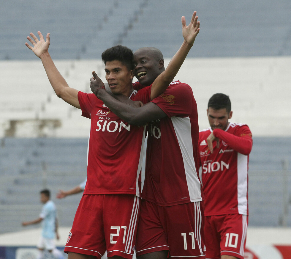 Royal Pari rinde otro examen ante River Plate