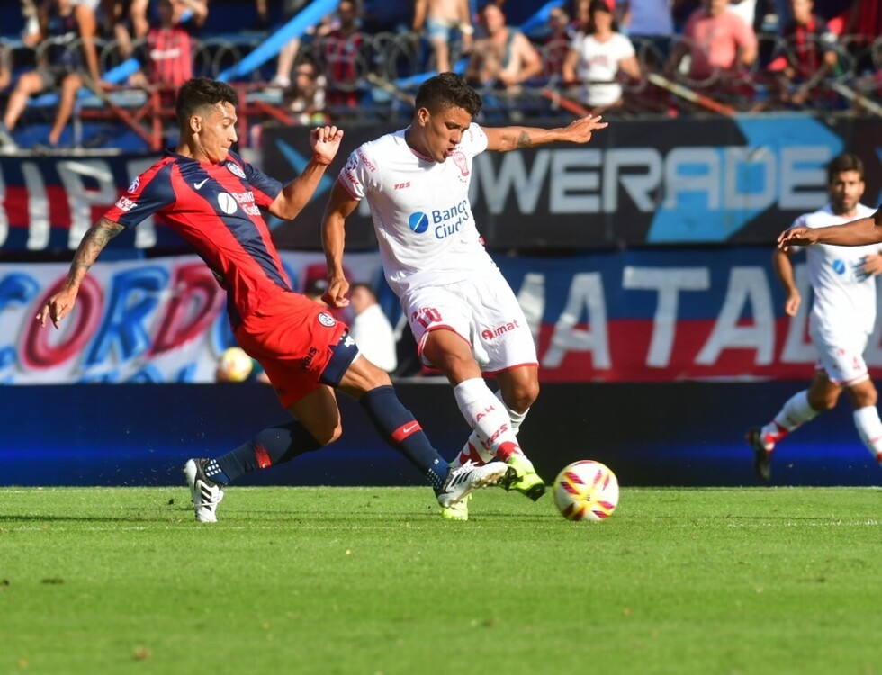 Entretenido San Lorenzo-Huracán, al clásico solamente le faltó el gol