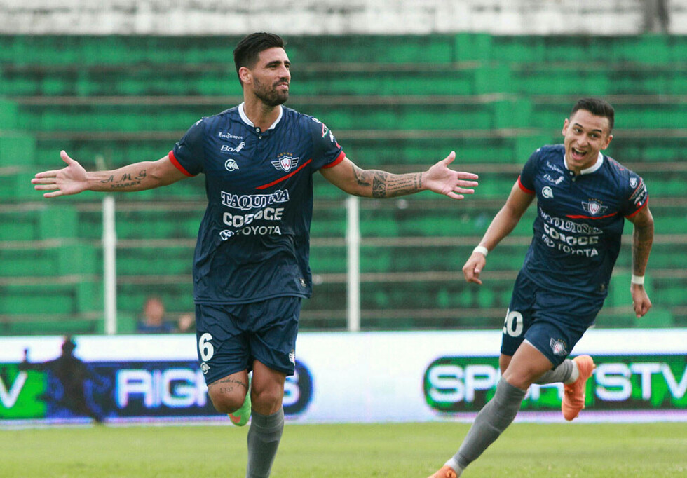 Wilstermann se impuso a Royal Pari en Santa Cruz