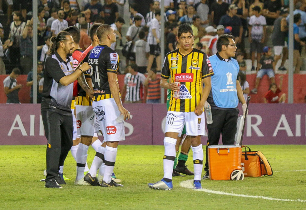 El Tigre es eliminado y goleado por Libertad