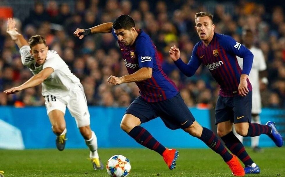 Real Madrid recibe al Barcelona en su momento más enredado