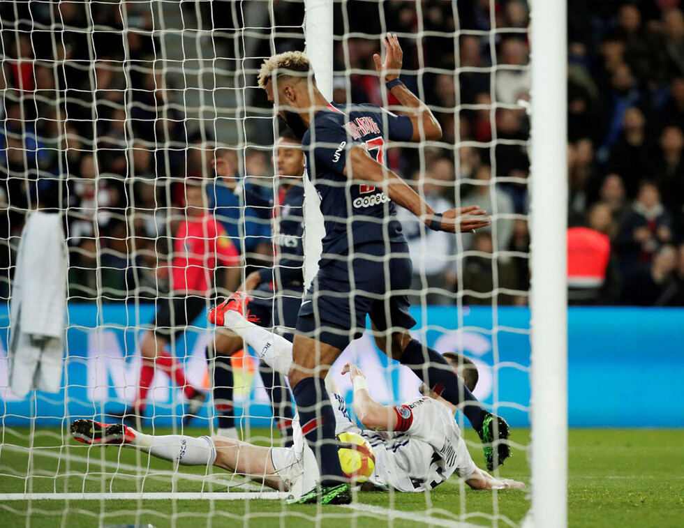 El PSG no pudo gritar campeón  por un inexplicable gol fallado