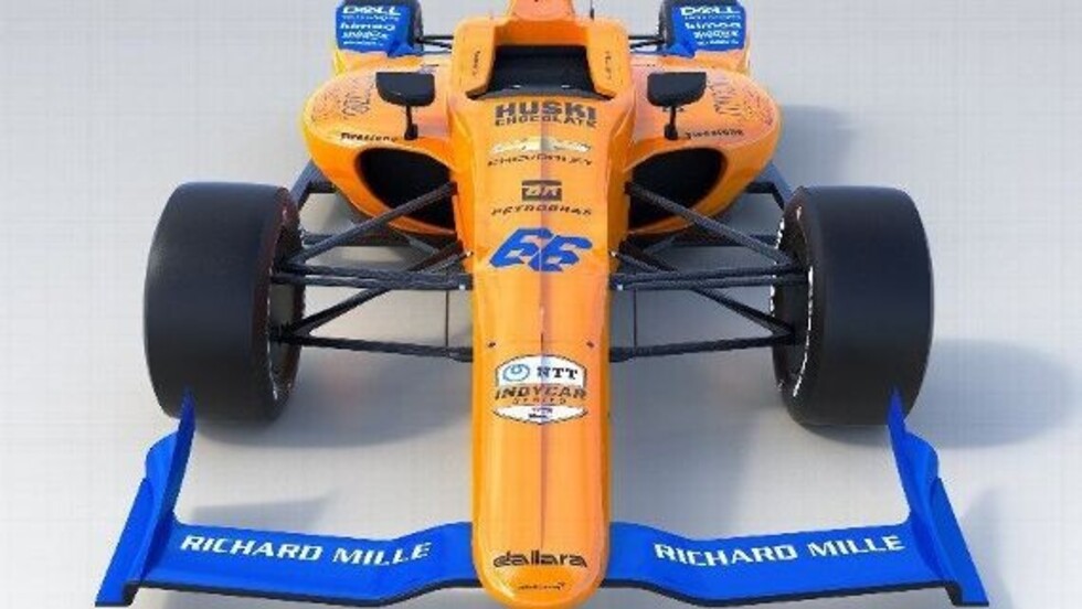 McLaren develó el coche de Alonso para las 500 Millas