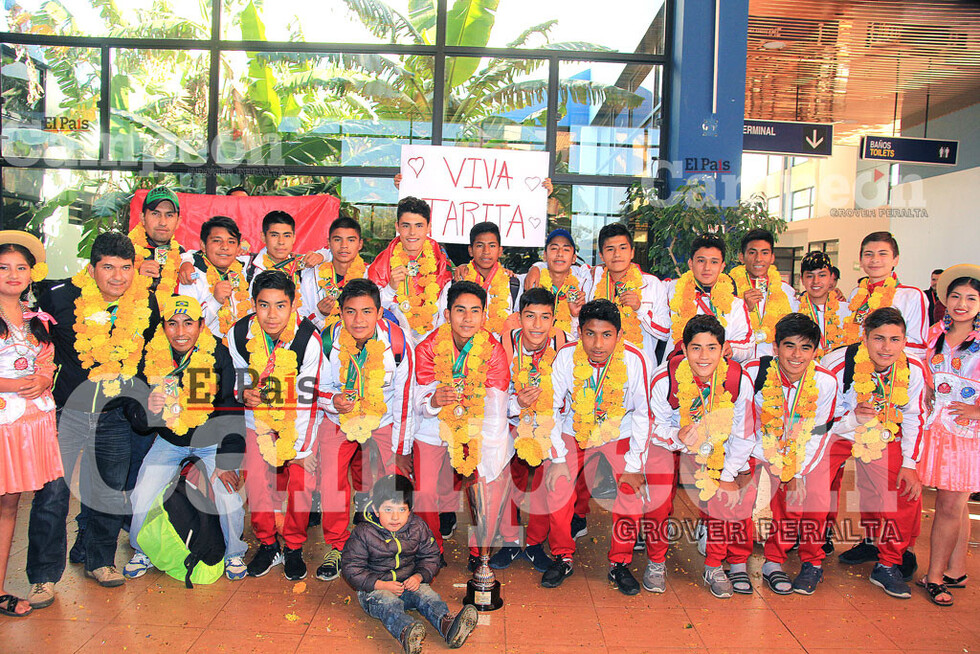 Tarija regresó con el trofeo del torneo nacional Sub-15
