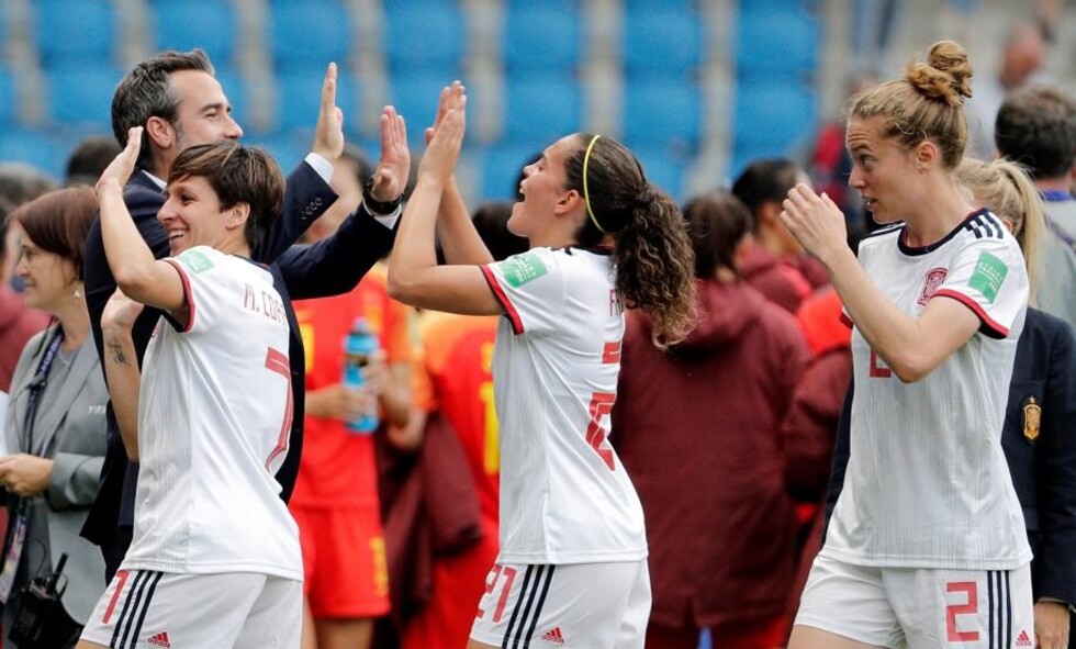 España logra su clasificación histórica a octavos de final