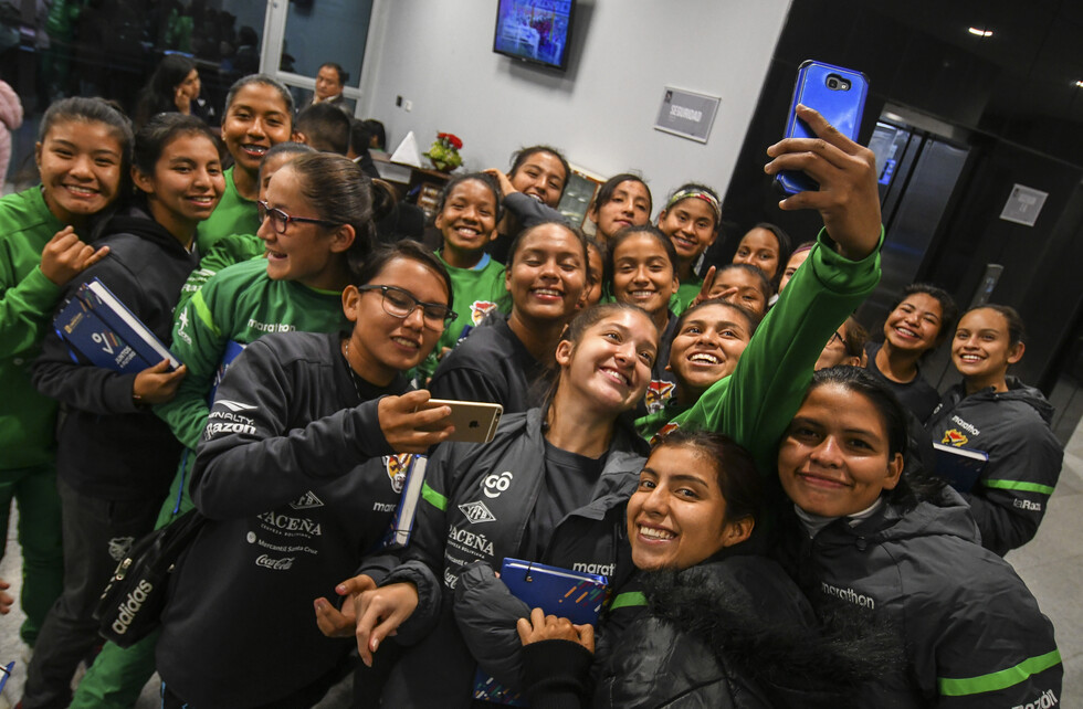 Selección femenina de fútbol jugará contra España
