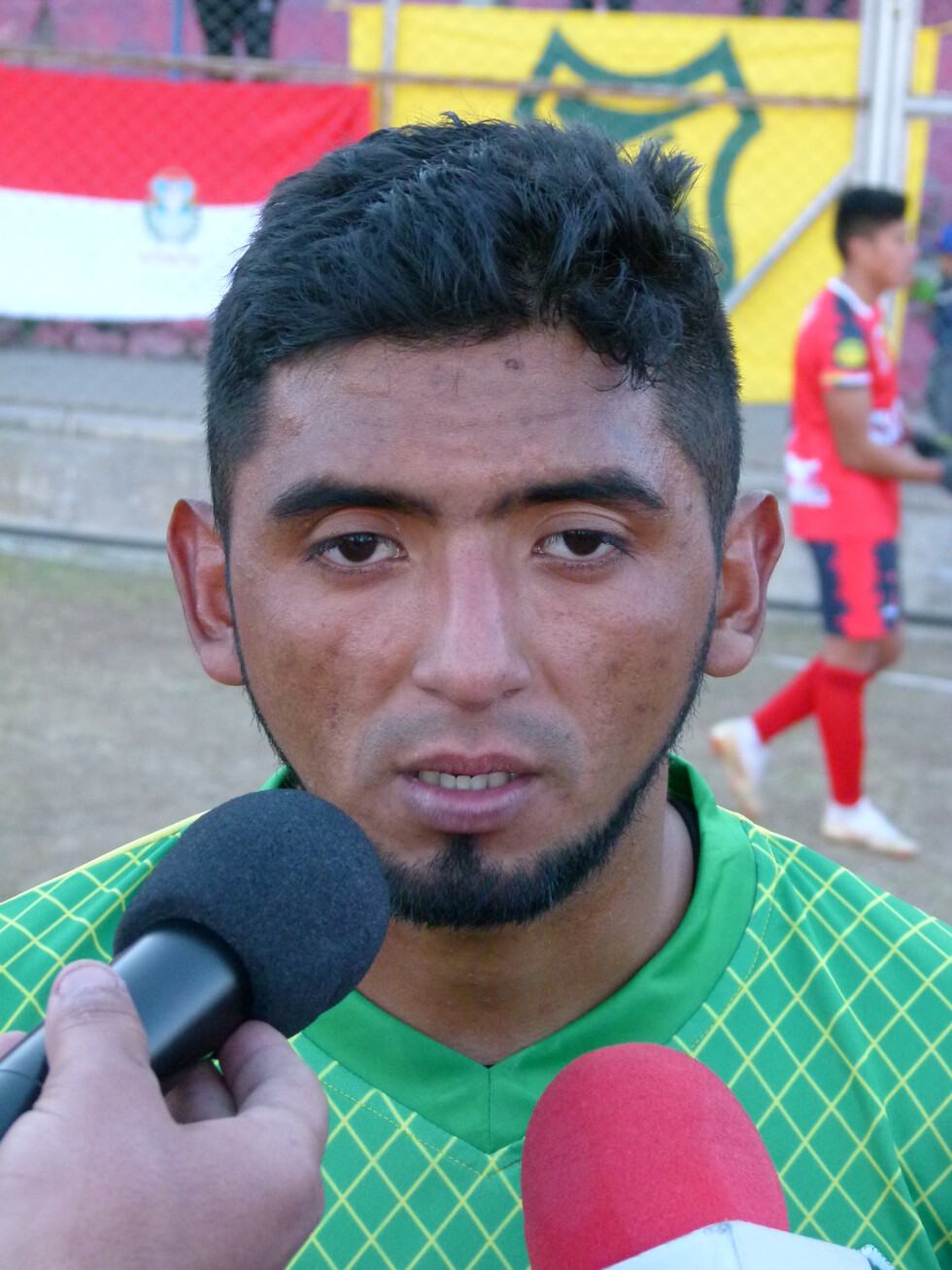 La bienvenida de Amilcar al nuevo cuerpo técnico de Senac