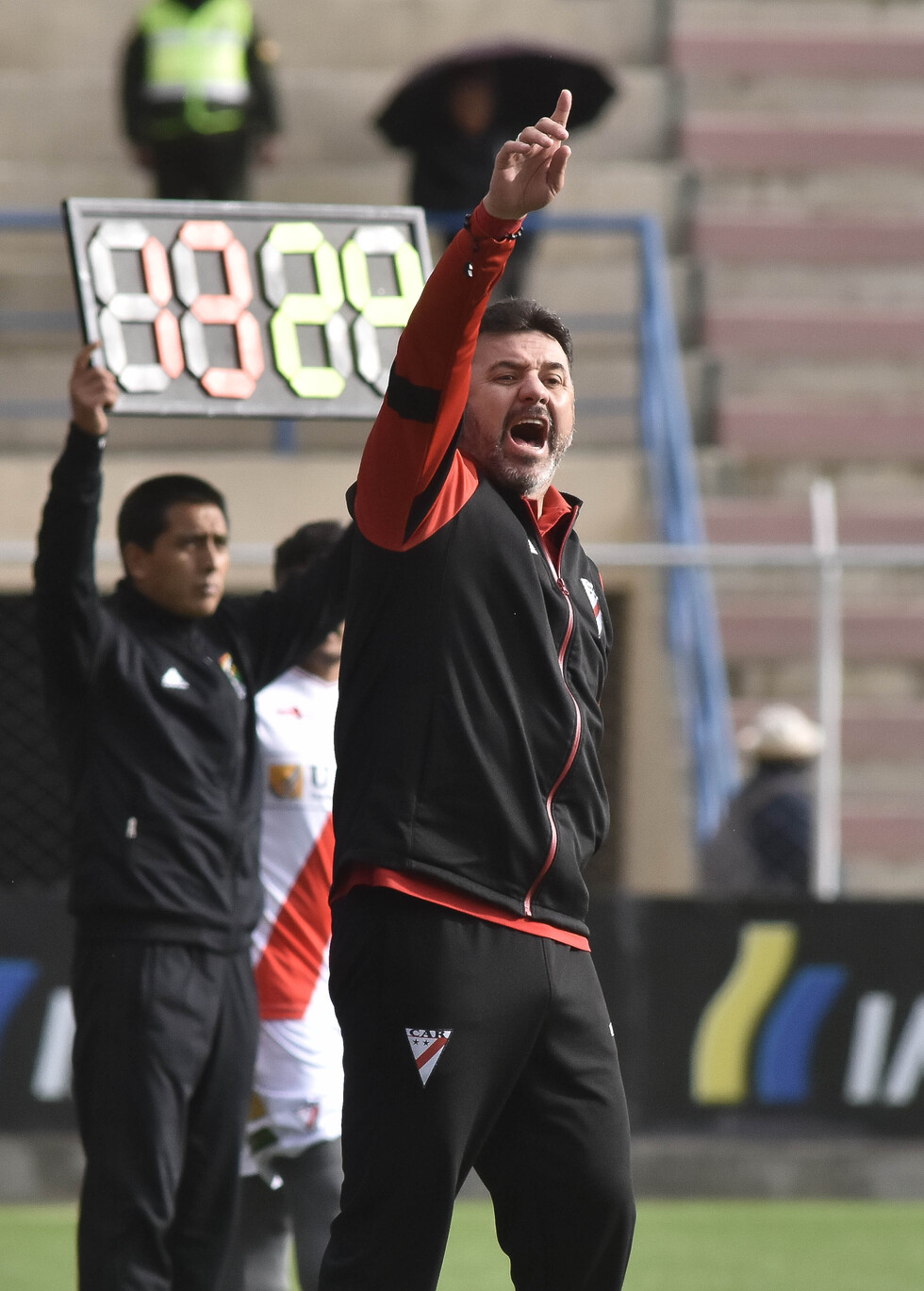 Julio César Baldivieso: “Quiero hombres que quieran sacar adelante al equipo”