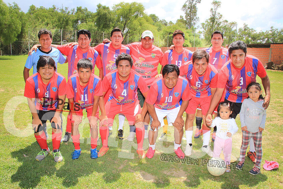 Postales del certamen de fútbol destinado a la prensa