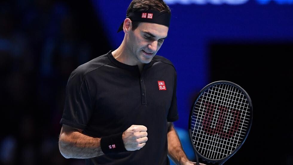 Federer supera a Berrettini y aspira a las semifinales